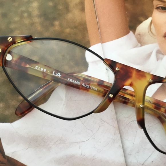 $99! Club LA Vintage Oval Tortoiseshell Glasses: New with Case from the 1990\'s